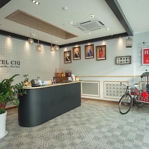 Hotel Ciq, Jalan Trus